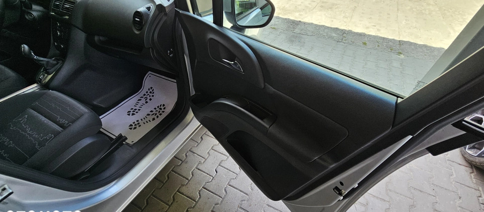 Opel Meriva cena 35500 przebieg: 96700, rok produkcji 2016 z Łódź małe 466